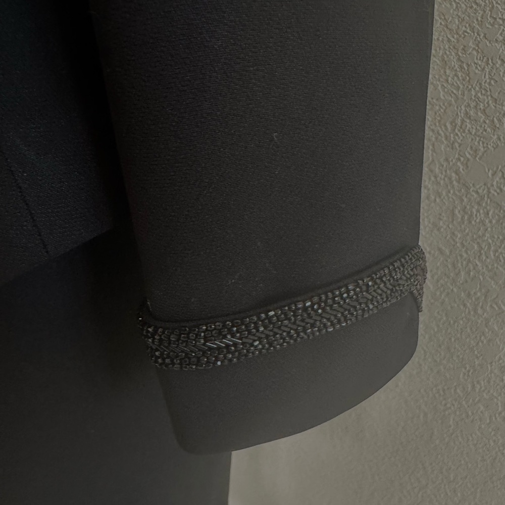 Elegant Kasper Black Women's Blazer with Beaded Trim Suit Set - Picture 4 of 8